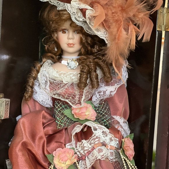 A.J. Design Vintage porcelain doll never taken out of the wood/glass custom box. - Picture 10 of 14